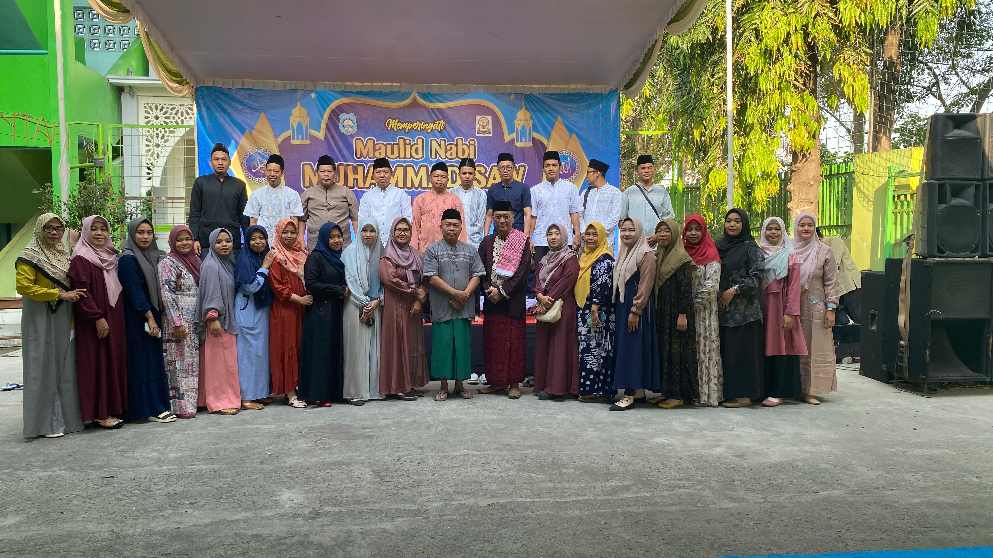 SMK Raden Patah Kota Mojokerto Gelar Peringatan Maulid Nabi dengan Penuh Khidmat